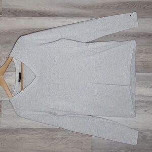 Tommy Hilfiger Womens Medium Light Grey Shimmer V Neck Long Sleeve Sweater Shine